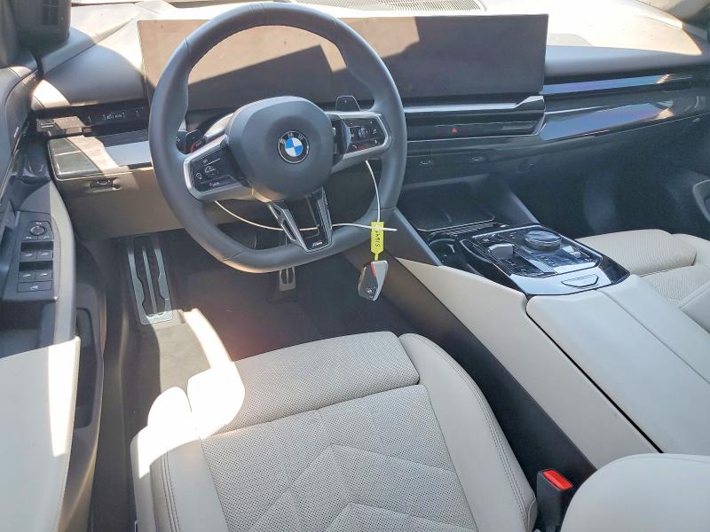 57034646 :رقم المزاد ، WBA43FJ09RCS16495 vin ، 2024 Bmw 530 مزاد بيع