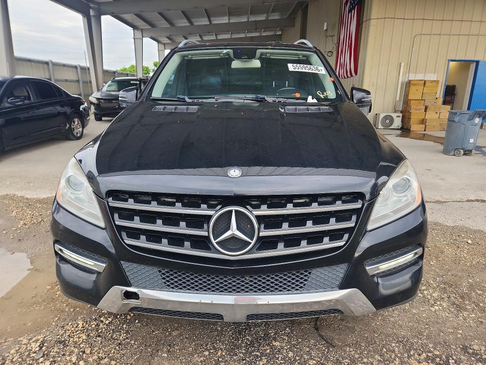Продажа на аукционе авто 2015 Mercedes-benz Ml, vin: 4JGDA5JB2FA512188, номер лота: 55595636