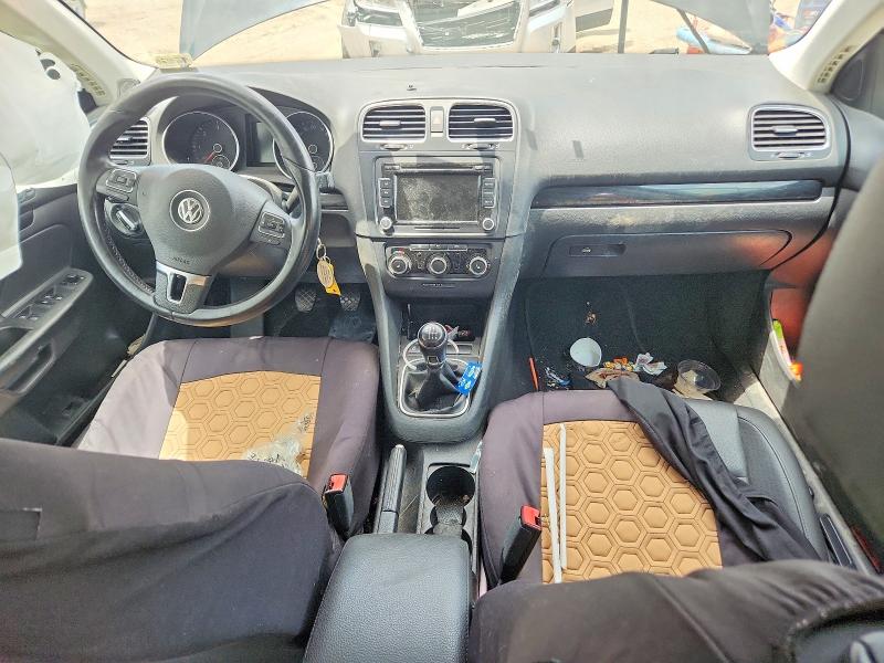 55928266 :رقم المزاد ، 3VWML7AJ4DM696404 vin ، 2013 Volkswagen Jetta مزاد بيع