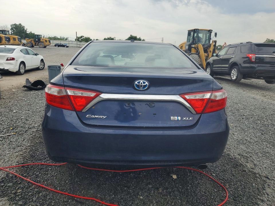 57673556 :رقم المزاد ، 4T1BD1FK5FU148931 vin ، 2015 Toyota Camry Hybrid مزاد بيع
