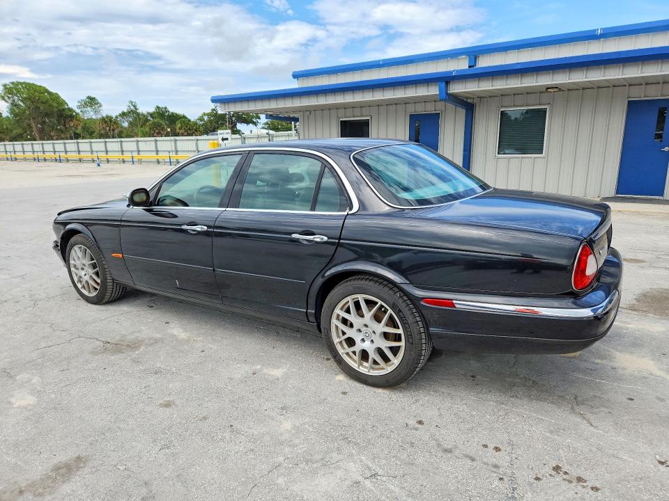2004 Jaguar Vandenplas მანქანა იყიდება აუქციონზე, vin: SAJWA74CX4SG15058, აუქციონის ნომერი: 56301806