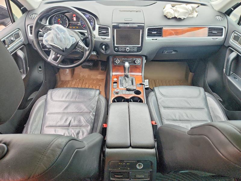 2014 Volkswagen Touareg მანქანა იყიდება აუქციონზე, vin: WVGEP9BPXED015083, აუქციონის ნომერი: 57571176