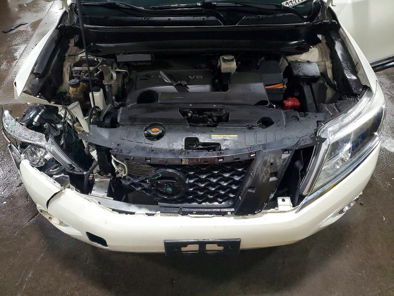 55517996 :رقم المزاد ، 5N1AR2MMXGC654320 vin ، 2016 Nissan Pathfinder مزاد بيع