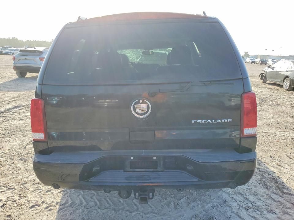 58471496 :رقم المزاد ، 1GYEC63T04R272615 vin ، 2004 Cadillac Escalade مزاد بيع