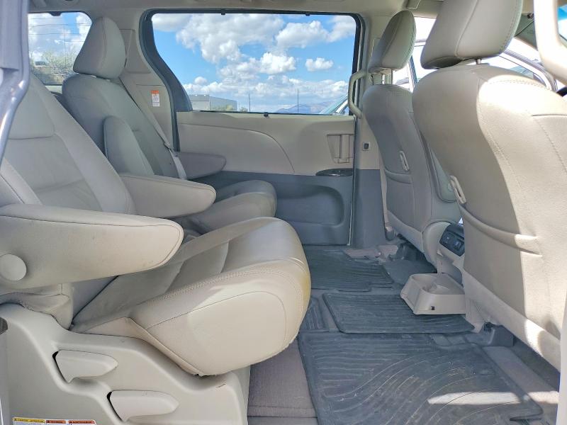Продажа на аукционе авто 2017 Toyota Sienna, vin: 5TDDZ3DC2HS183102, номер лота: 85967625