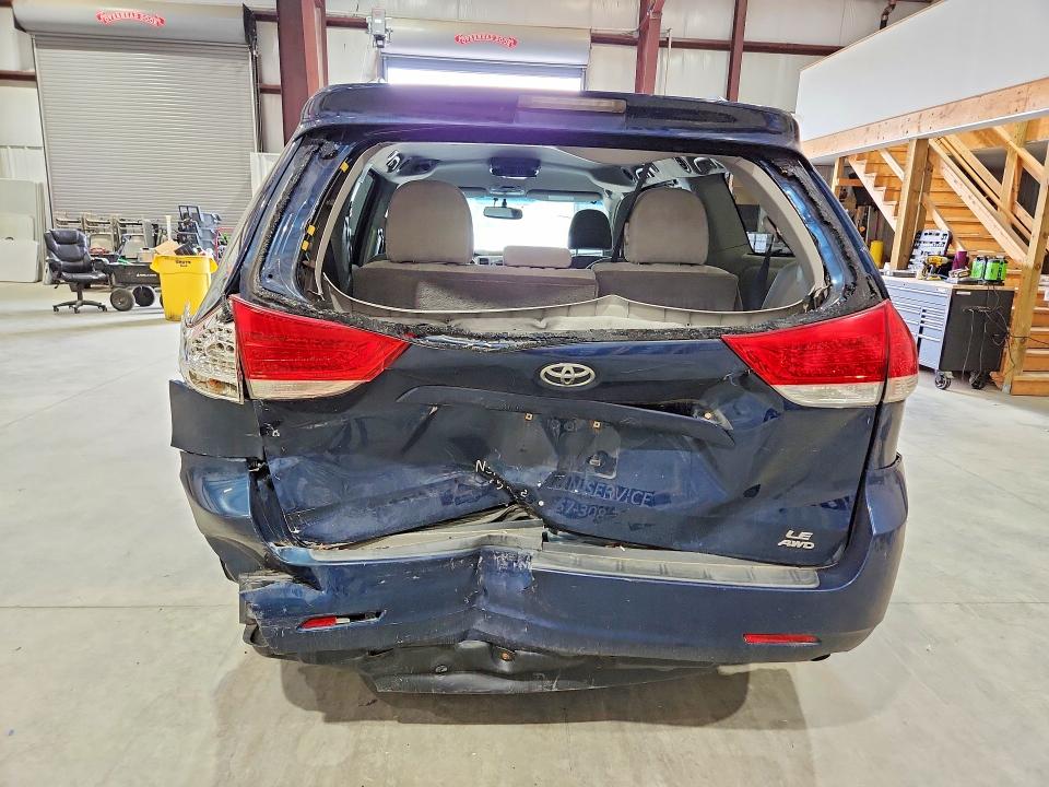 Продажа на аукционе авто 2011 Toyota Sienna, vin: 5TDJK3DCXBS008823, номер лота: 55604906