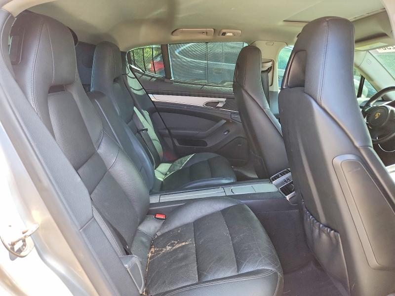 57504256 :رقم المزاد ، WP0AA2A72CL018852 vin ، 2012 Porsche Panemara 4 مزاد بيع
