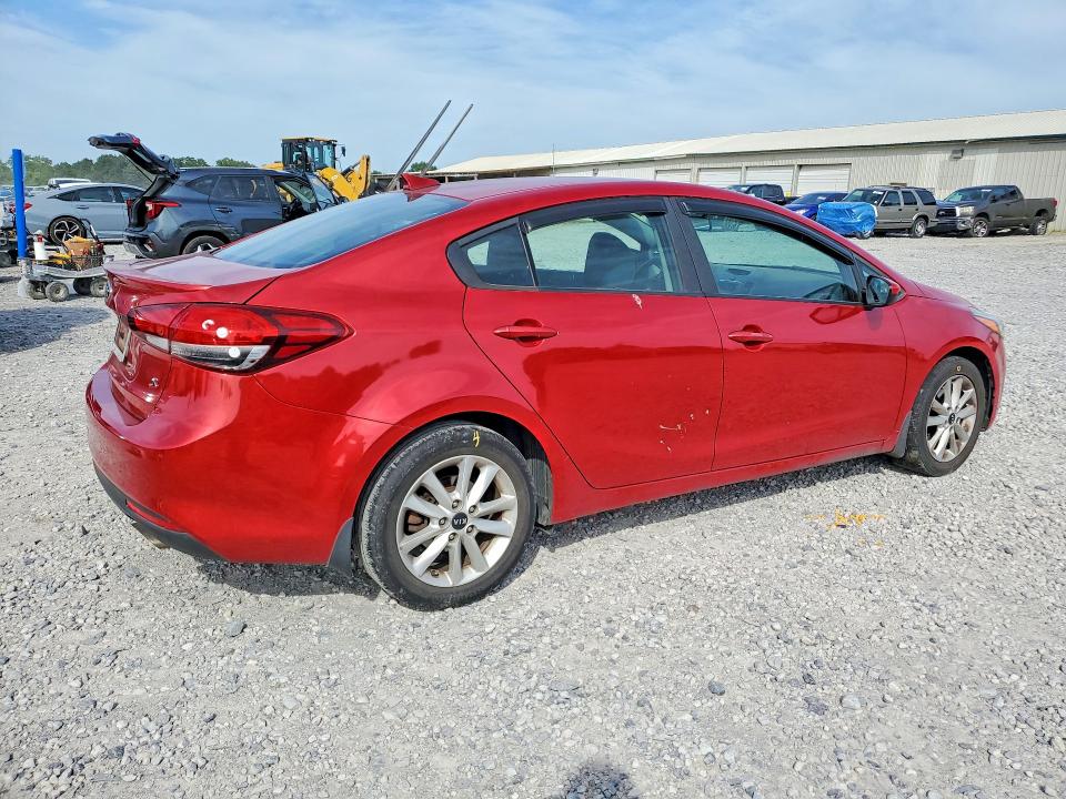 2017 Kia Forte მანქანა იყიდება აუქციონზე, vin: 3KPFL4A70HE103426, აუქციონის ნომერი: 57632796