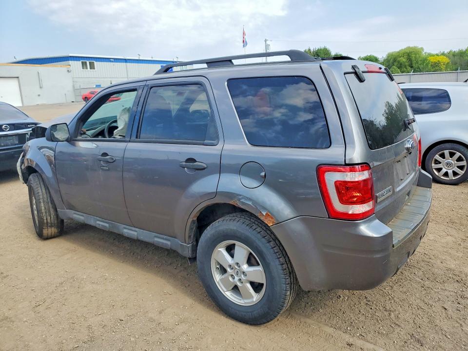 56612216 :رقم المزاد ، 1FMCU0D72AKB24538 vin ، 2010 Ford Escape مزاد بيع