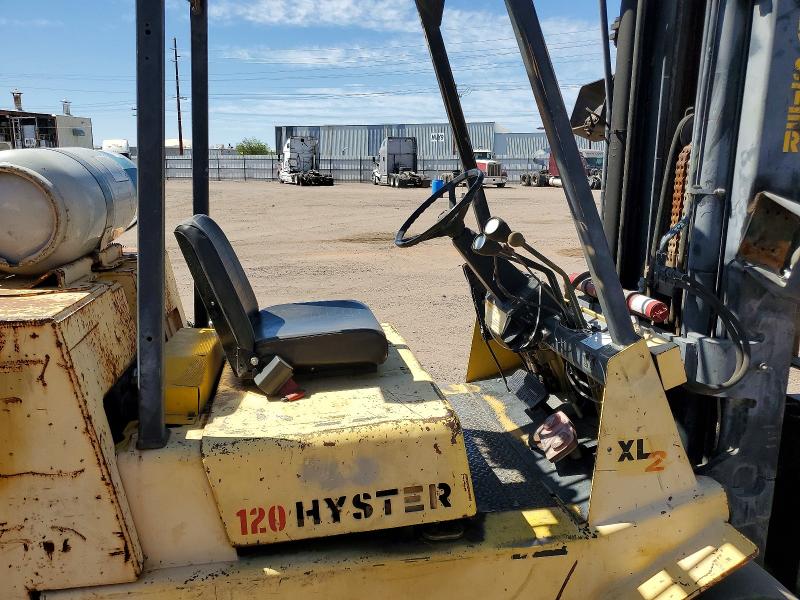 55065806 :رقم المزاد ، D004D10493Y vin ، 2001 Hyster Construction Equipment مزاد بيع