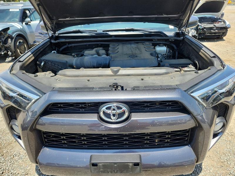 57252146 :رقم المزاد ، JTEBU5JRXJ5552919 vin ، 2018 Toyota 4runner مزاد بيع