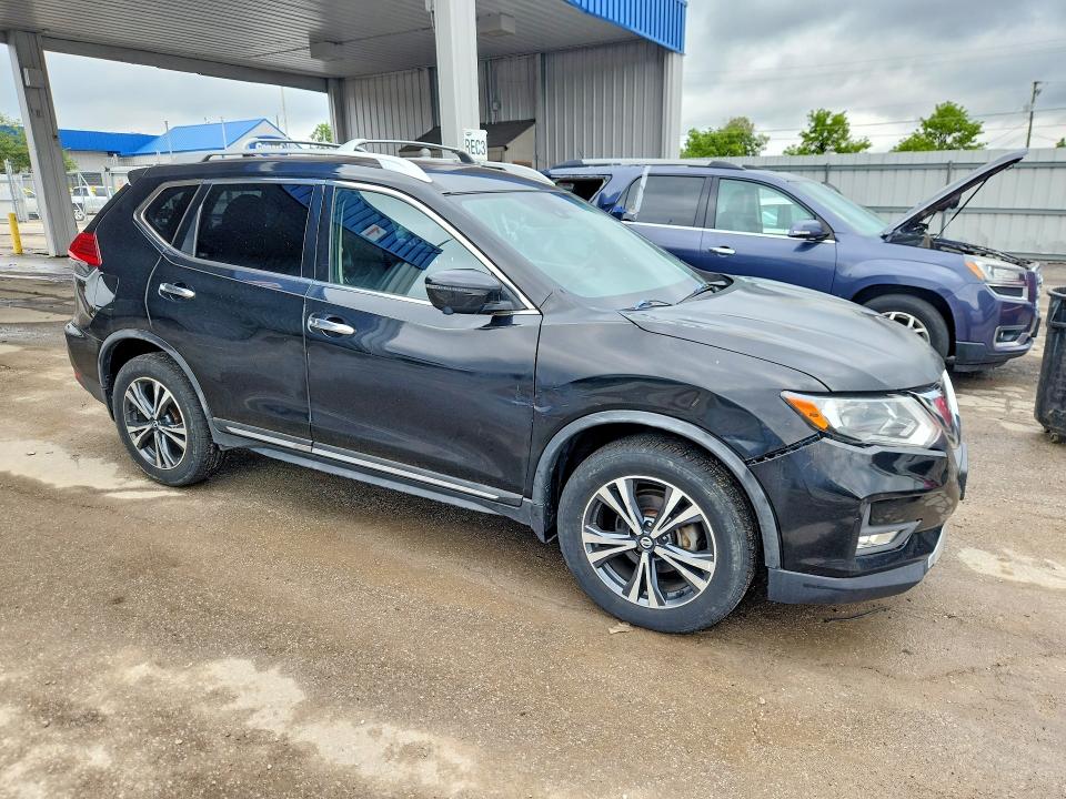 2017 Nissan Rogue მანქანა იყიდება აუქციონზე, vin: JN8AT2MVXHW268757, აუქციონის ნომერი: 56890186