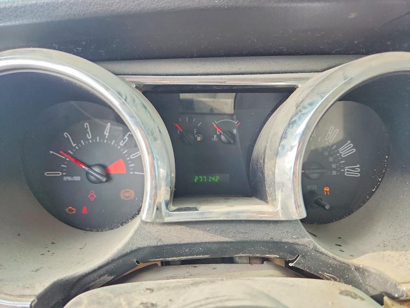57930336 :رقم المزاد ، 1ZVFT80N255237382 vin ، 2005 Ford Mustang مزاد بيع