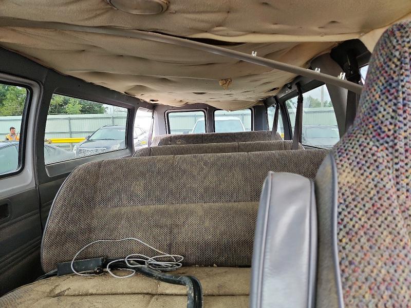 58129636 :رقم المزاد ، 2B5WB35Z1YK138632 vin ، 2000 Dodge Ram Wagon مزاد بيع
