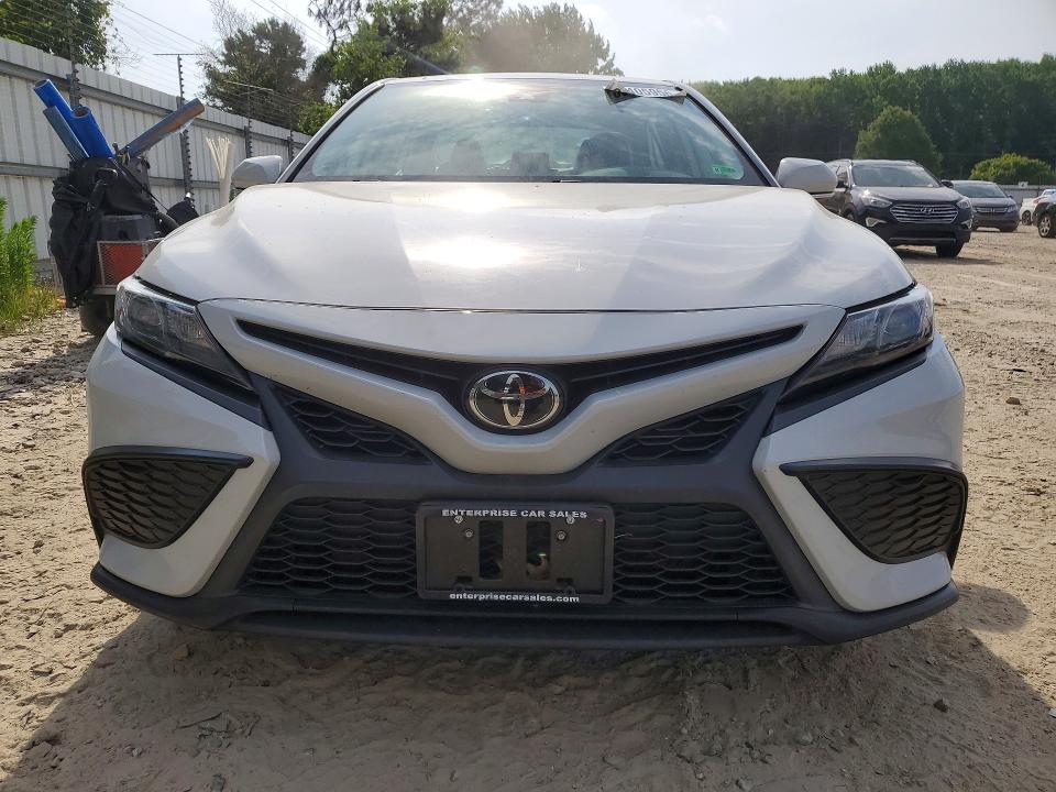 Aukcja sprzedaży 2022 Toyota Camry, vin: 4T1G11AK8NU027301, numer aukcji: 56405956