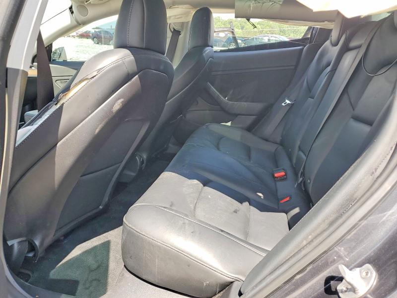 57559856 :رقم المزاد ، 5YJ3E1EA2JF123811 vin ، 2018 Tesla Model 3 مزاد بيع