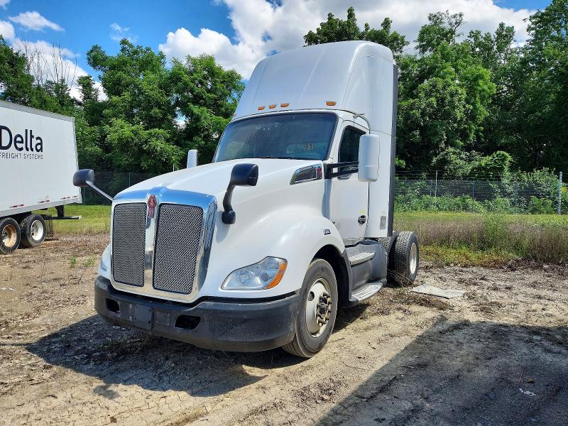 57911536 :رقم المزاد ، 1XKYA48XXGJ119238 vin ، 2016 Kenworth Construction مزاد بيع
