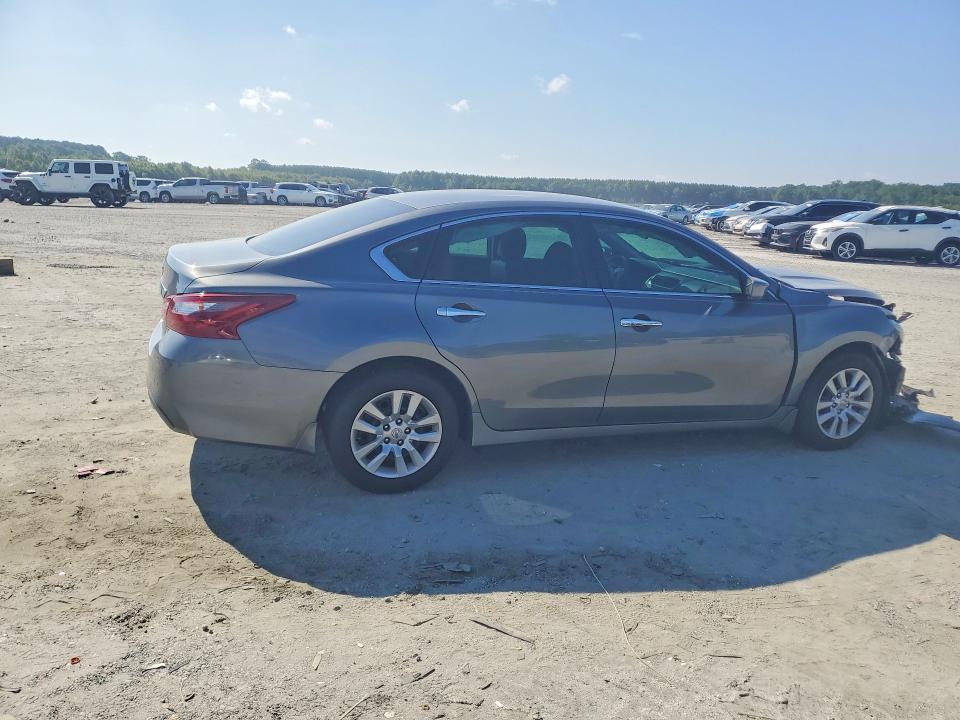 Продажа на аукционе авто 2018 Nissan Altima, vin: 1N4AL3AP7JC479192, номер лота: 58068796