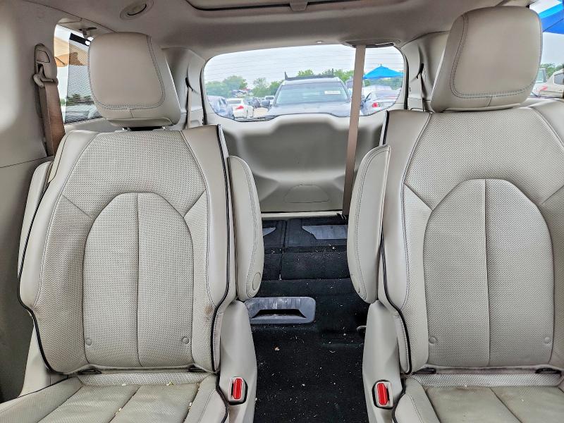 2018 Chrysler Pacifica მანქანა იყიდება აუქციონზე, vin: 2C4RC1N77JR105569, აუქციონის ნომერი: 55698676
