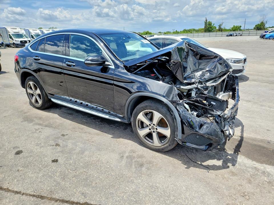 57498976 :رقم المزاد ، WDC0J4KB5JF330468 vin ، 2018 Mercedes-benz Glc Coupe مزاد بيع