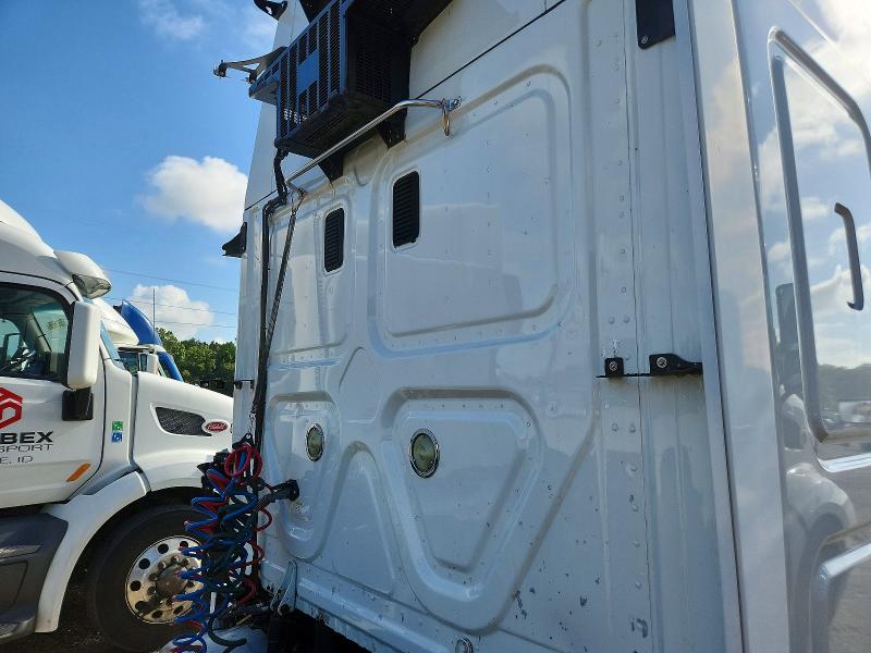 54547056 :رقم المزاد ، 3AKJGLDV1GSGS4695 vin ، 2016 Freightliner Cascadia 125 مزاد بيع