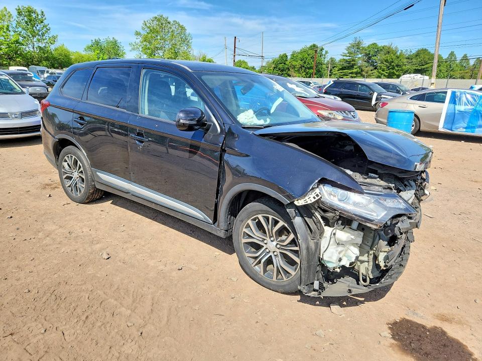 55771236 :رقم المزاد ، JA4AD3A30HZ031835 vin ، 2017 Mitsubishi Outlander مزاد بيع