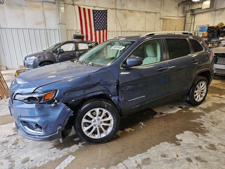 56093446 :رقم المزاد ، 1C4PJMCB9KD424255 vin ، 2019 Jeep Cherokee مزاد بيع