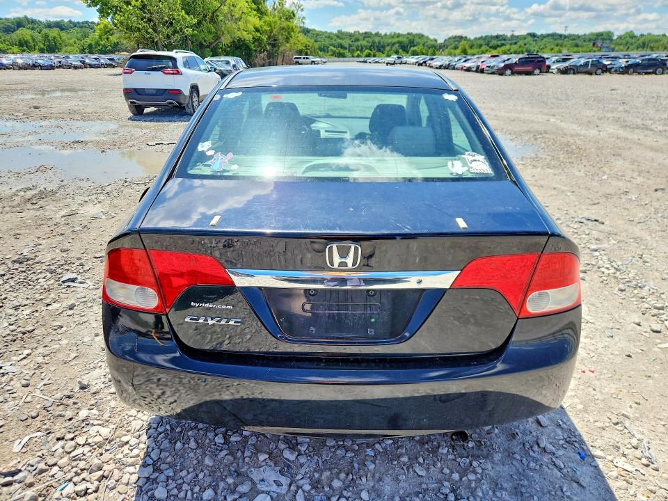 2010 Honda Civic მანქანა იყიდება აუქციონზე, vin: 19XFA1F58AE027990, აუქციონის ნომერი: 57529646