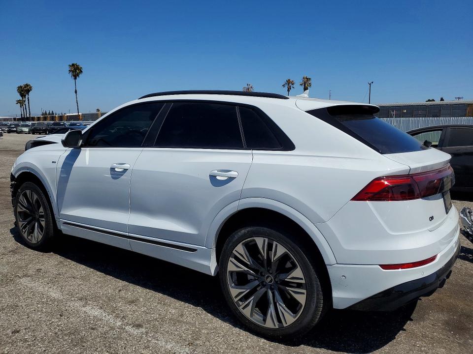 Продаж на аукціоні авто 2025 Audi Q8, vin: WA1EVBF12SD032764, номер лоту: 56057096