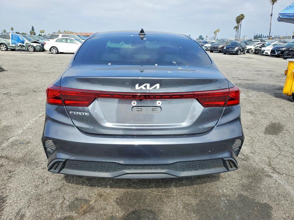58594476 :رقم المزاد ، 3KPF24AD9PE678535 vin ، 2023 Kia Forte مزاد بيع