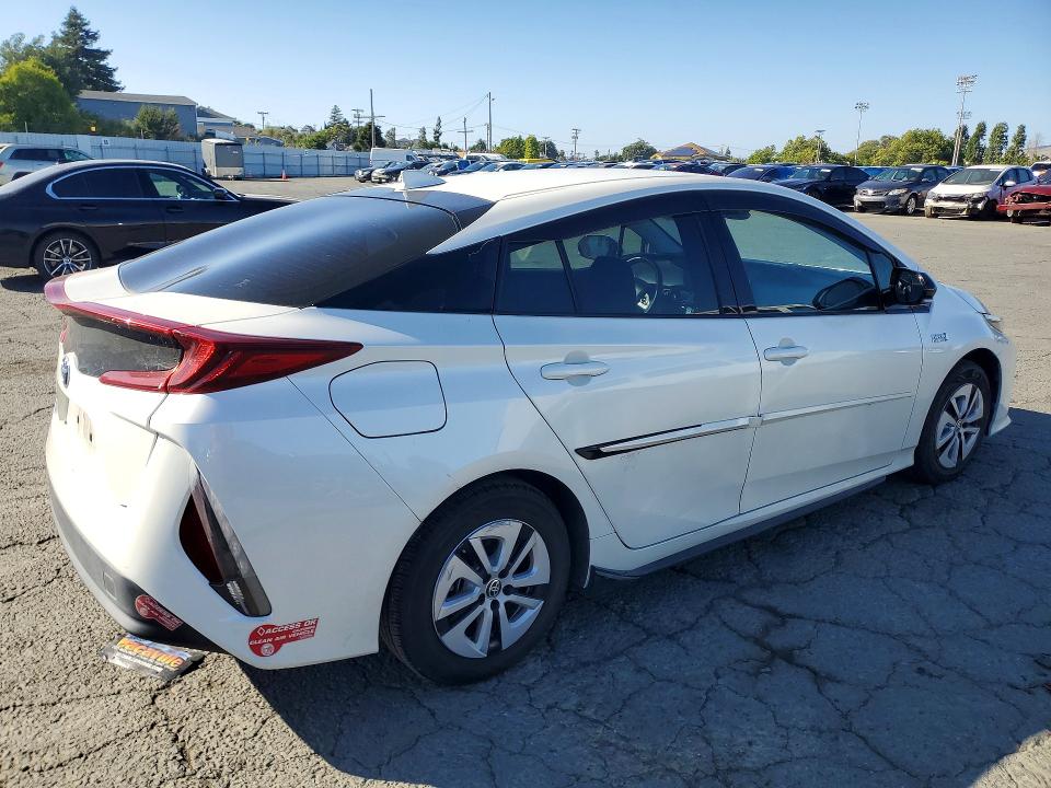55763976 :رقم المزاد ، JTDKARFP9H3043910 vin ، 2017 Toyota Prius Prime مزاد بيع