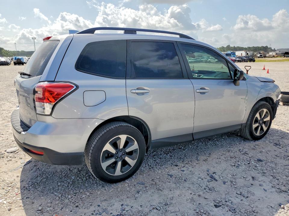 Продажа на аукционе авто 2018 Subaru Forester, vin: JF2SJABCXJH513344, номер лота: 57582716