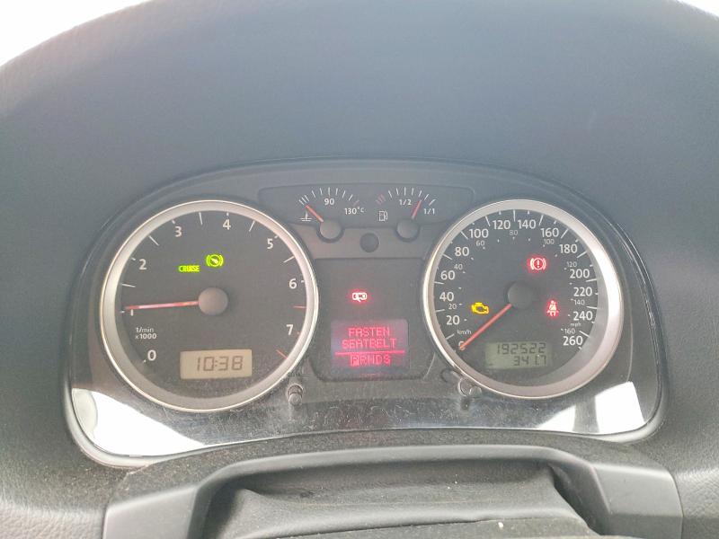 55693706 :رقم المزاد ، 9BWEL4BE8A4003600 vin ، 2010 Volkswagen City Golf مزاد بيع
