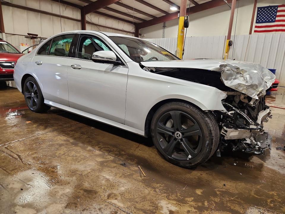 59087636 :رقم المزاد ، WDDZF8DB6LA726417 vin ، 2020 Mercedes-benz E مزاد بيع