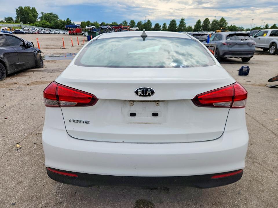 2017 Kia Forte მანქანა იყიდება აუქციონზე, vin: 3KPFK4A74HE078436, აუქციონის ნომერი: 57211376