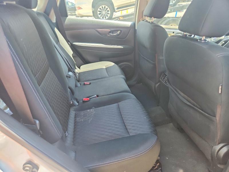 58558236 :رقم المزاد ، KNMAT2MT0HP540172 vin ، 2017 Nissan Rogue مزاد بيع