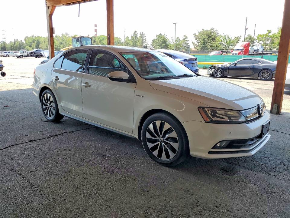 58752346 :رقم المزاد ، 3VW637AJ4FM407534 vin ، 2015 Volkswagen Jetta مزاد بيع
