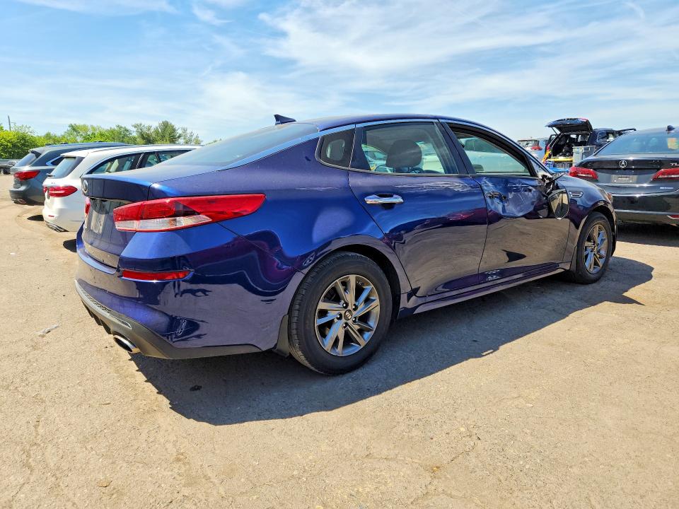 2019 Kia Optima მანქანა იყიდება აუქციონზე, vin: 5XXGT4L36KG350883, აუქციონის ნომერი: 56067086