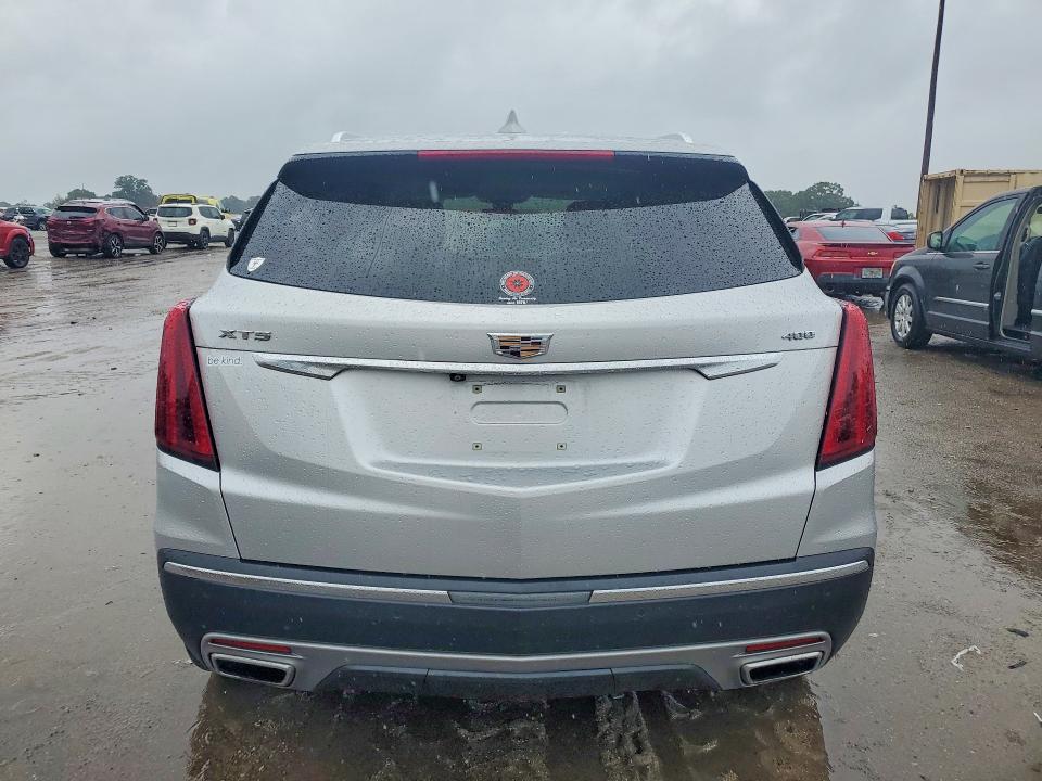 57705396 :رقم المزاد ، 1GYKNCRS3LZ142725 vin ، 2020 Cadillac Xt5 مزاد بيع