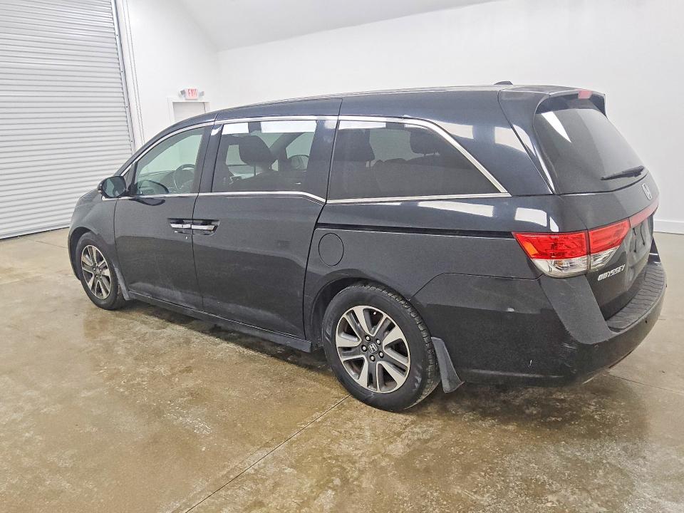 56401286 :رقم المزاد ، 5FNRL5H90FB102746 vin ، 2015 Honda Odyssey مزاد بيع