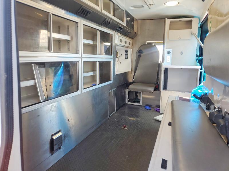 55976456 :رقم المزاد ، 1FDYR2CG3GKA08990 vin ، 2016 Ford Transit مزاد بيع