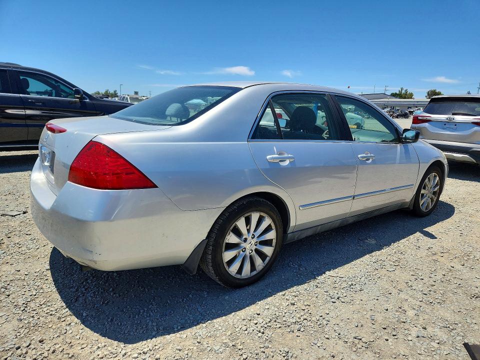 Продажа на аукционе авто 2007 Honda Accord, vin: 1HGCM66387A016068, номер лота: 55361926