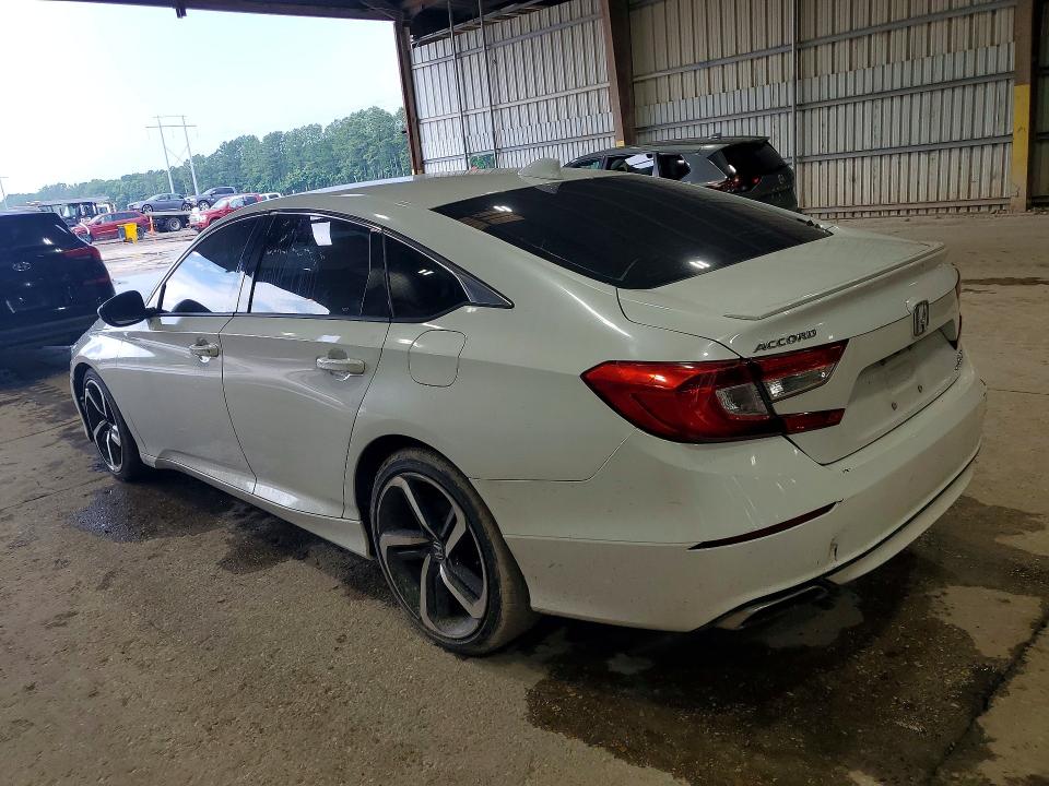 55629436 :رقم المزاد ، 1HGCV2F33JA050853 vin ، 2018 Honda Accord مزاد بيع