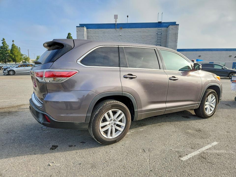 2015 Toyota Highlander მანქანა იყიდება აუქციონზე, vin: 5TDZKRFH8FS114241, აუქციონის ნომერი: 55451896