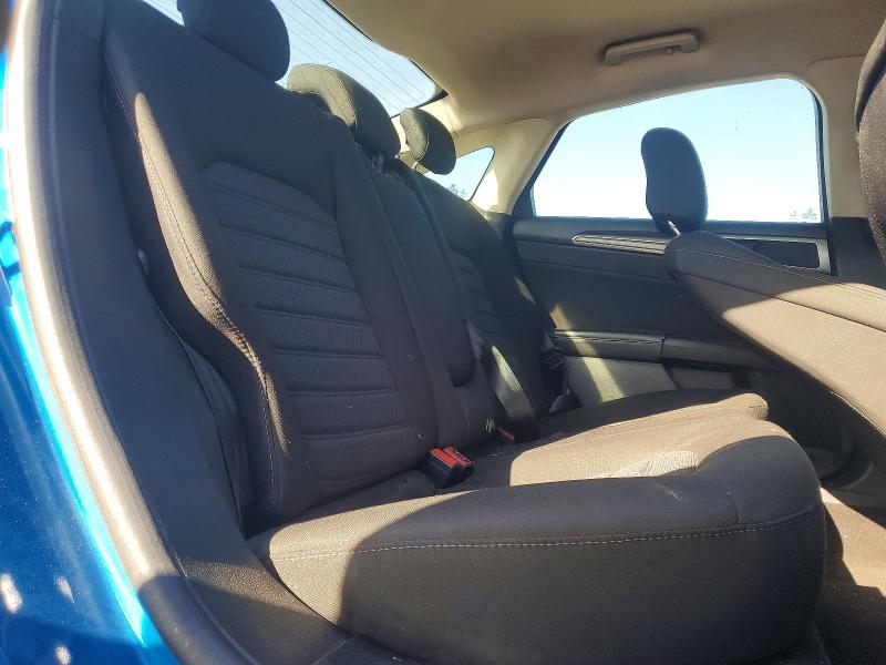 55355216 :رقم المزاد ، 3FA6P0HD5LR261888 vin ، 2020 Ford Fusion مزاد بيع