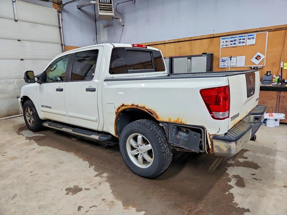 57263776 :رقم المزاد ، 1N6AA0EC2AN304324 vin ، 2010 Nissan Titan مزاد بيع