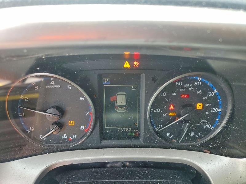 Продаж на аукціоні авто 2018 Toyota Rav4, vin: JTMRFREVXJJ746238, номер лоту: 57763056