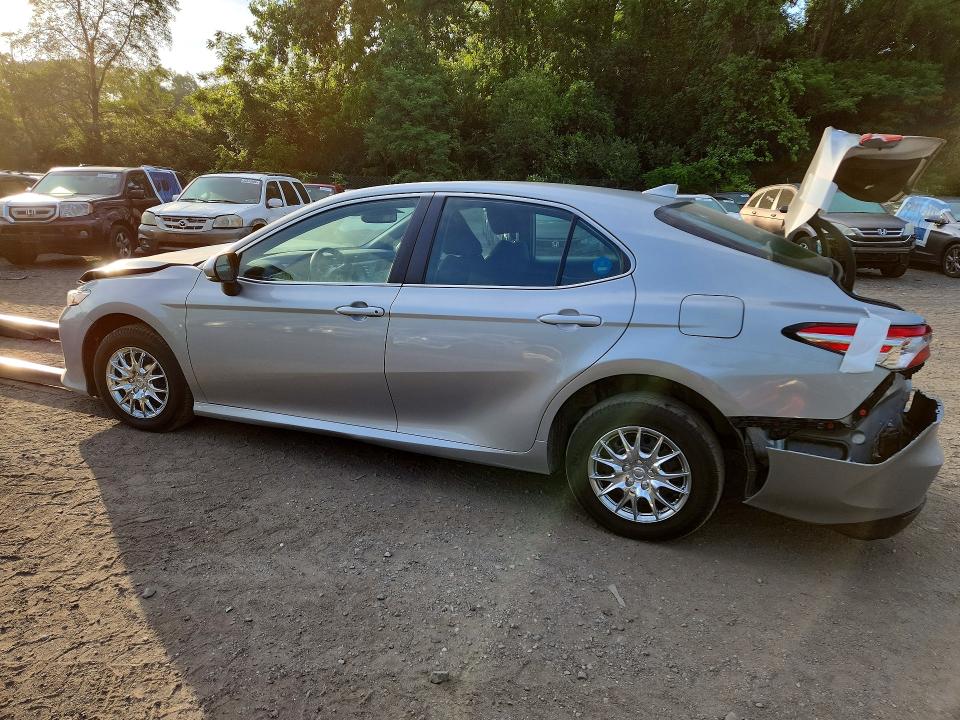 54454016 :رقم المزاد ، 4T1L11BK1LU018370 vin ، 2020 Toyota Camry مزاد بيع