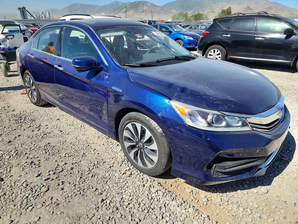 2017 Honda Accord მანქანა იყიდება აუქციონზე, vin: JHMCR6F56HC001980, აუქციონის ნომერი: 56156856