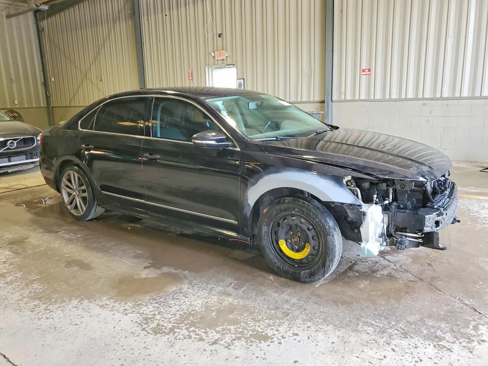 55179966 :رقم المزاد ، 1VWDT7A31HC065523 vin ، 2017 Volkswagen Passat مزاد بيع